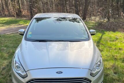 Ford S-Max 274.000 km 8.100 &euro; Berg 76768