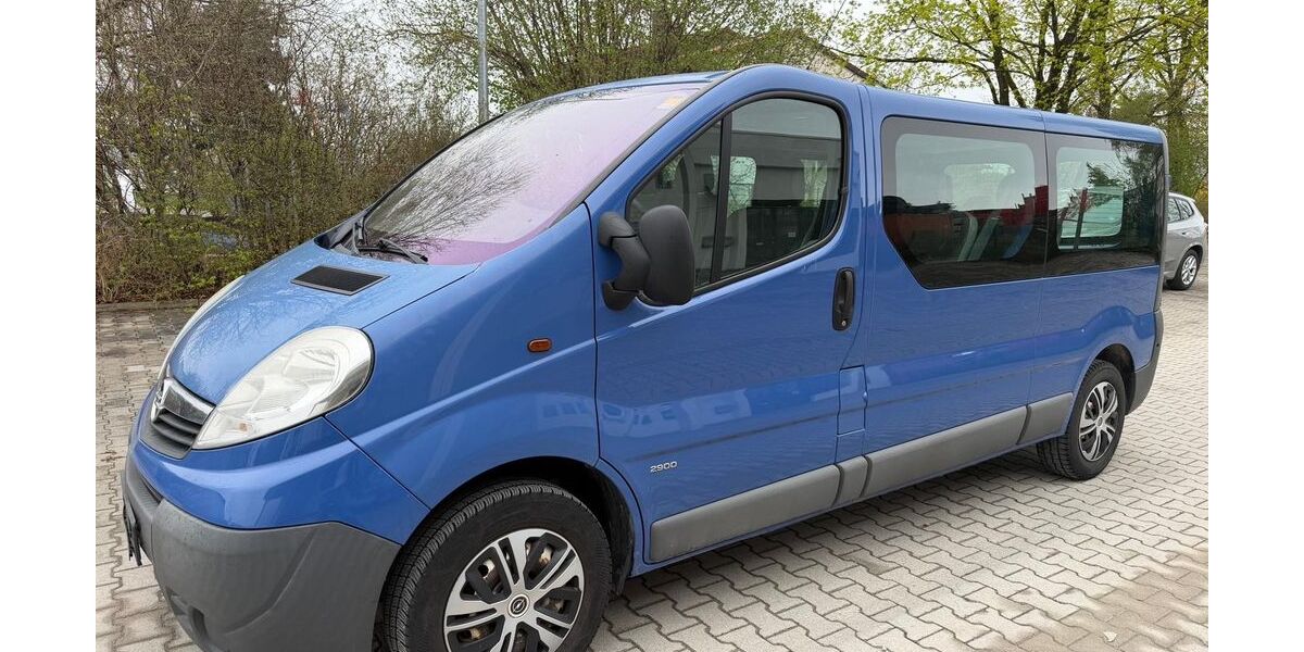 Opel Vivaro 198.000 km 6.790 &euro; Bad Wörishofen 86825