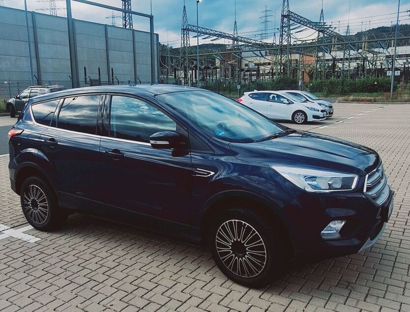 Ford Kuga 175.000 km 9.900 € Siegen 57080