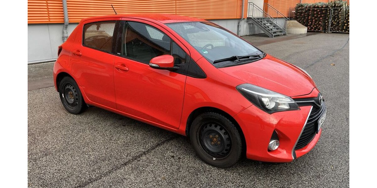 Toyota Yaris 148.425 km 5.990 &euro; München 80799