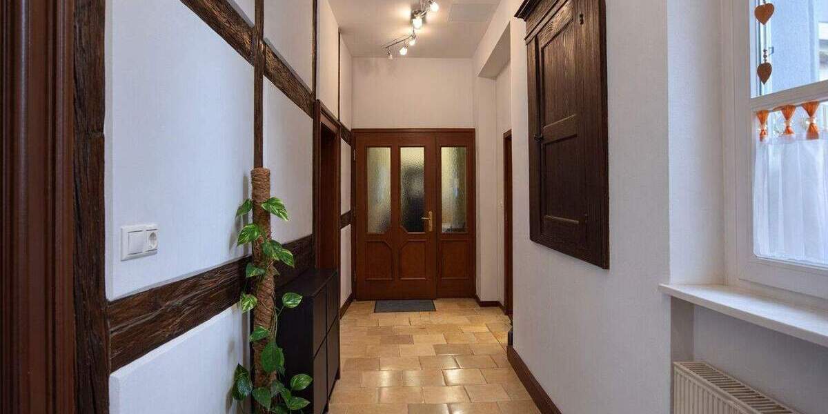 Etagenwohnung Ansbach - 5 Zimmer, 176 m&sup2;, 549.000&euro; | Angebot:25835086