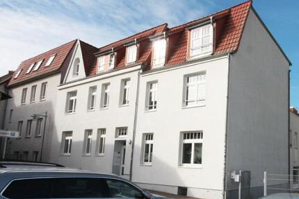 Wohnung Güstrow - 3 Zimmer, 65 m&sup2;, 428&euro; | Angebot:26602527