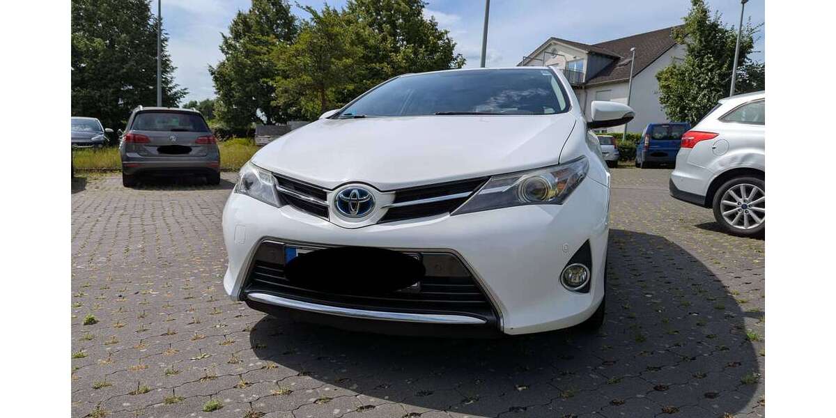 Toyota Auris 123.000 km 12.000 &euro; Eschborn, Stadt 65760