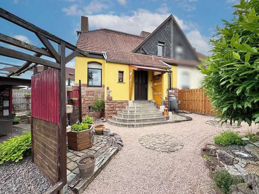 Haus zum Kaufen in Saarbrücken 225.000 € 136 m²