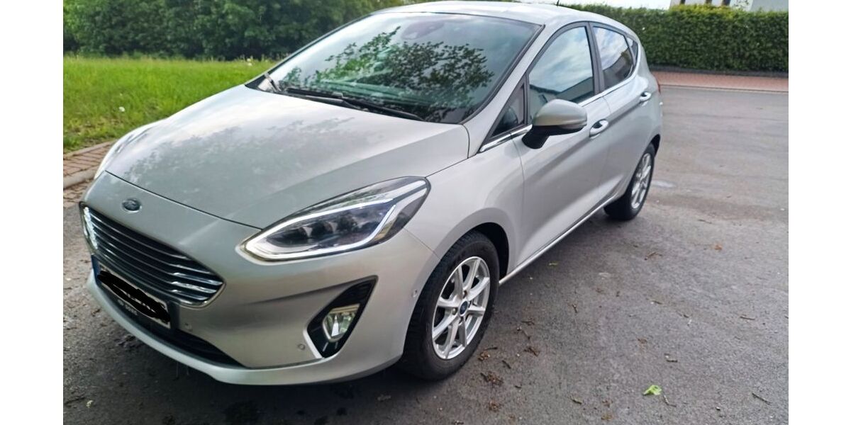 Ford Fiesta 52.889 km 12.690 &euro; Neuhof 36119