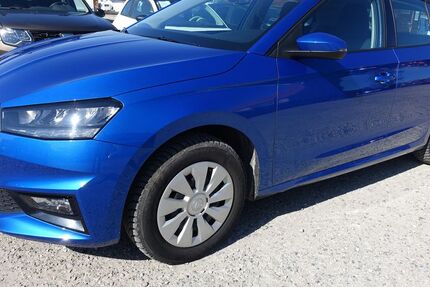 Skoda Fabia 25.100 km 14.950 &euro; Neumarkt/OPf 92318