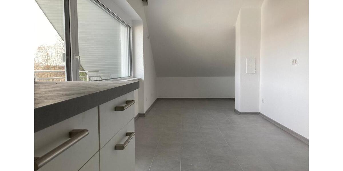 Dachgeschoßwohnung Tauberbischofsheim - 1 Zimmer, 74 m&sup2;, 680&euro; | Angebot:26393594