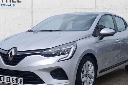 Renault Clio 82.600 km 9.990 &euro; Northeim 37154