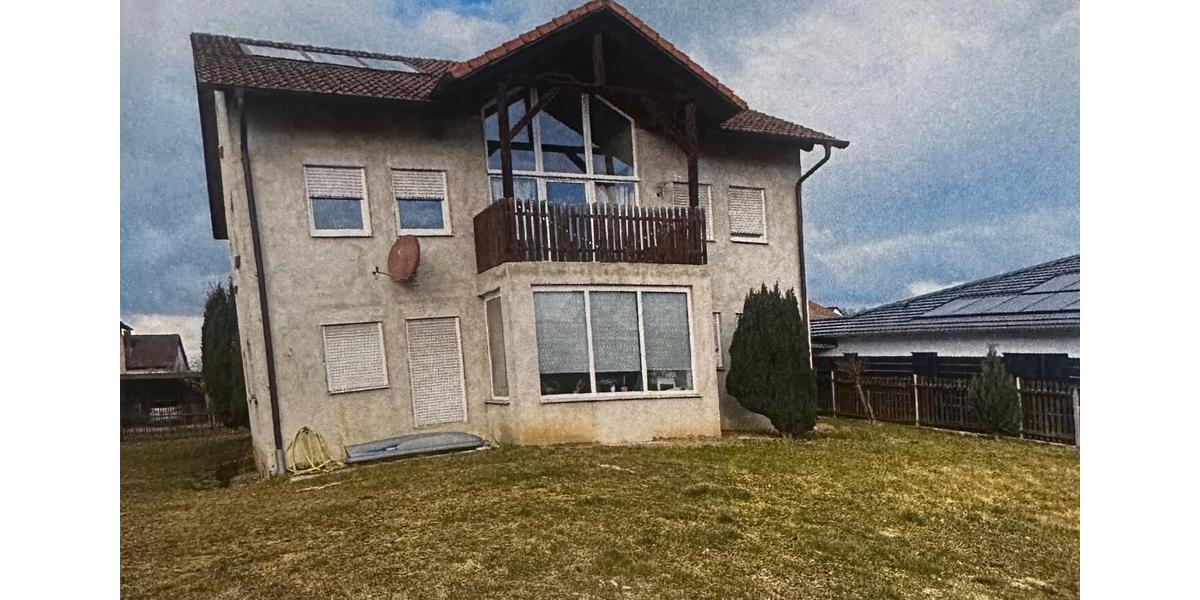 Einfamilienhaus Altenstadt an der Waldnaab - 6 Zimmer, 207 m&sup2;, 340.000&euro; | Angebot:26314577