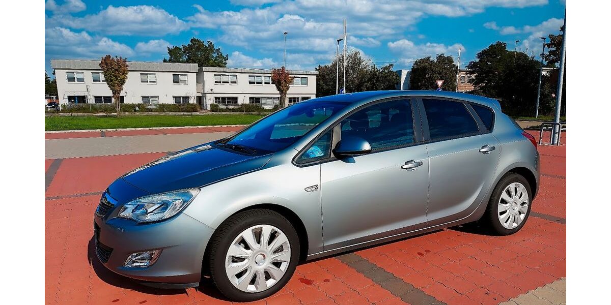 Opel Astra 110.000 km 8.999 &euro; Berne 27804