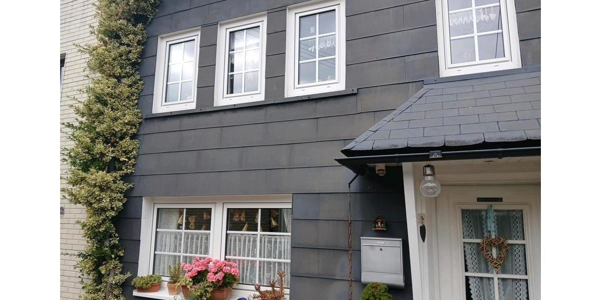 Doppelhaushälfte Kreuztal - 12 Zimmer, 130 m&sup2;, 200.000&euro; | Angebot:27095782