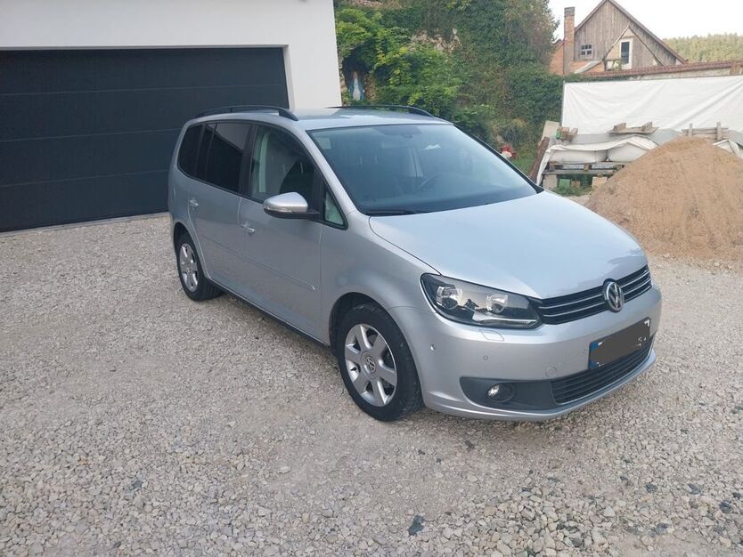 VW Touran 186.500 km 5.500 € Ahorntal 95491