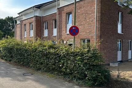 Neubau Reihenhäuser Erstbezug mit Vollkeller ink. Wärmepumpe in s