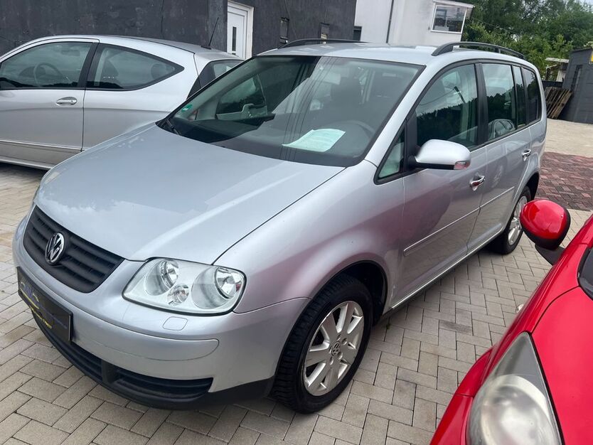 VW Touran 187.319 km 4.990 € Neunkirchen 57290