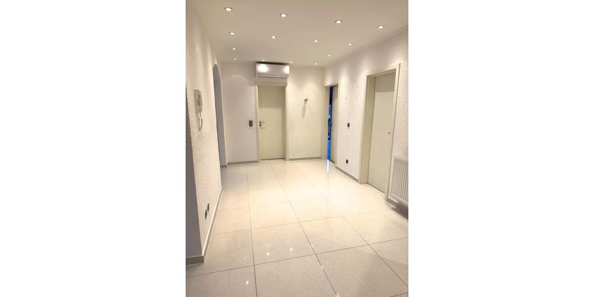 Etagenwohnung Osthofen - 5 Zimmer, 120 m&sup2;, 1.450&euro; | Angebot:23847452