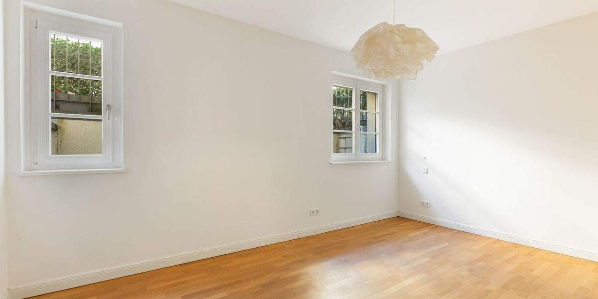 Reihenendhaus Düsseldorf Heerdt - 5 Zimmer, 220 m&sup2;, 1.790.000&euro; | Angebot:25686513