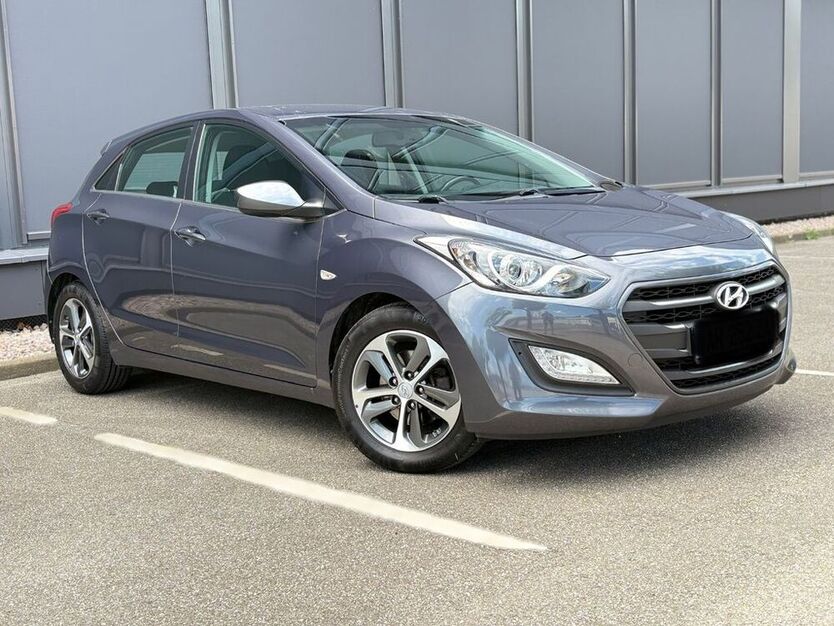 i30