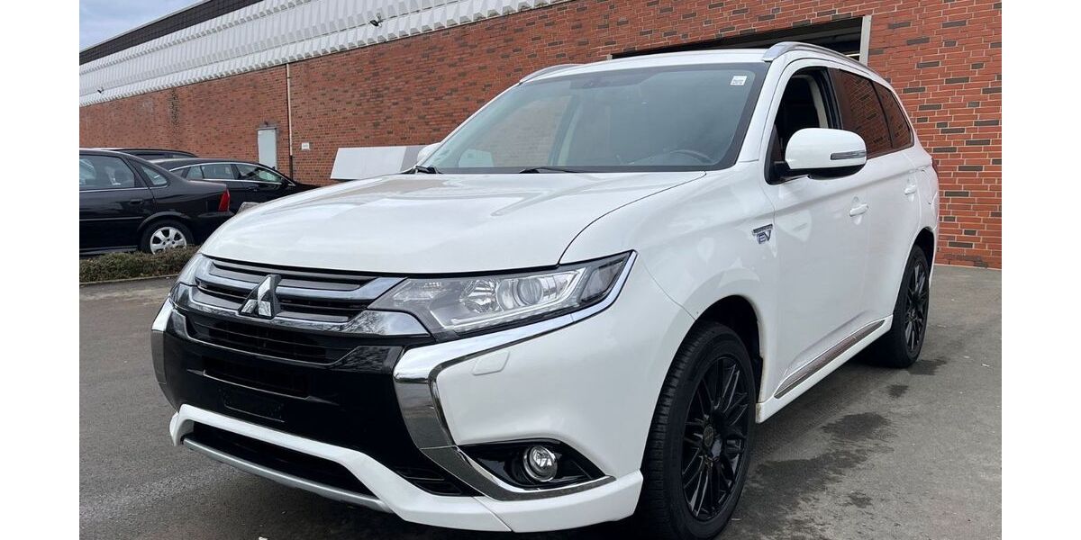 Mitsubishi Plug-in Hybrid Outlander 112.850 km 13.600 &euro; Ahrensburg 22926