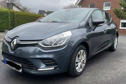 Renault Clio 99.700 km 7.799 &euro; Bonn 53125