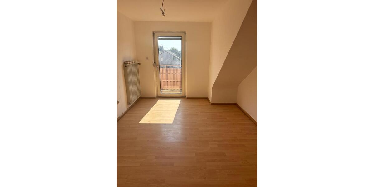 Dachgeschoßwohnung Ludwigshafen am Rhein Edigheim - 2 Zimmer, 50 m&sup2;, 650&euro; | Angebot:25948180