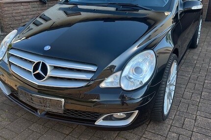 Mercedes R 500