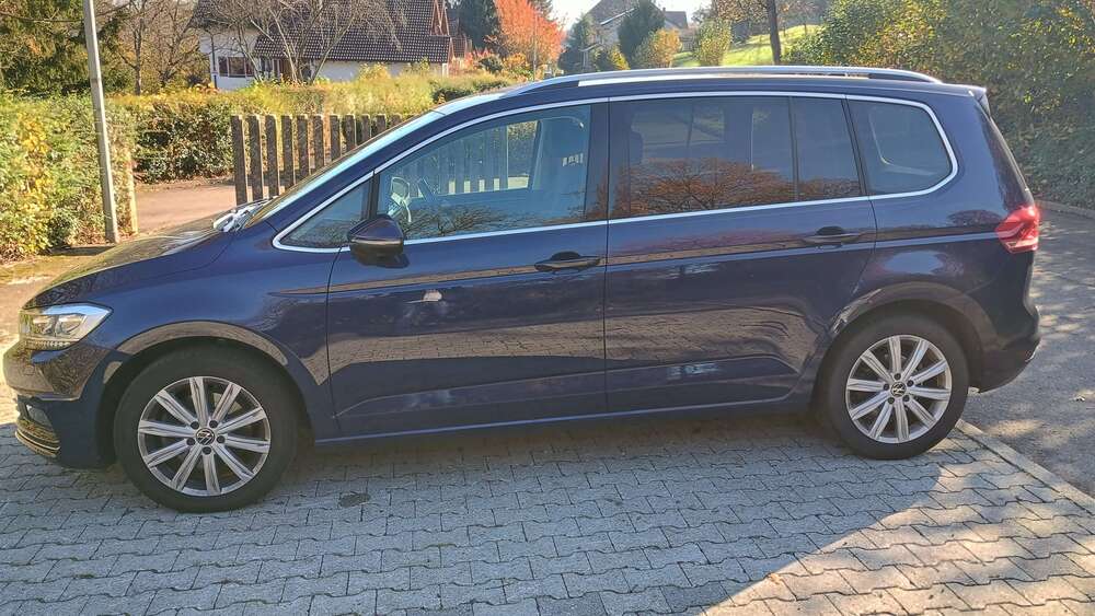 VW Touran 37.000 km 27.600 &euro; München 82031