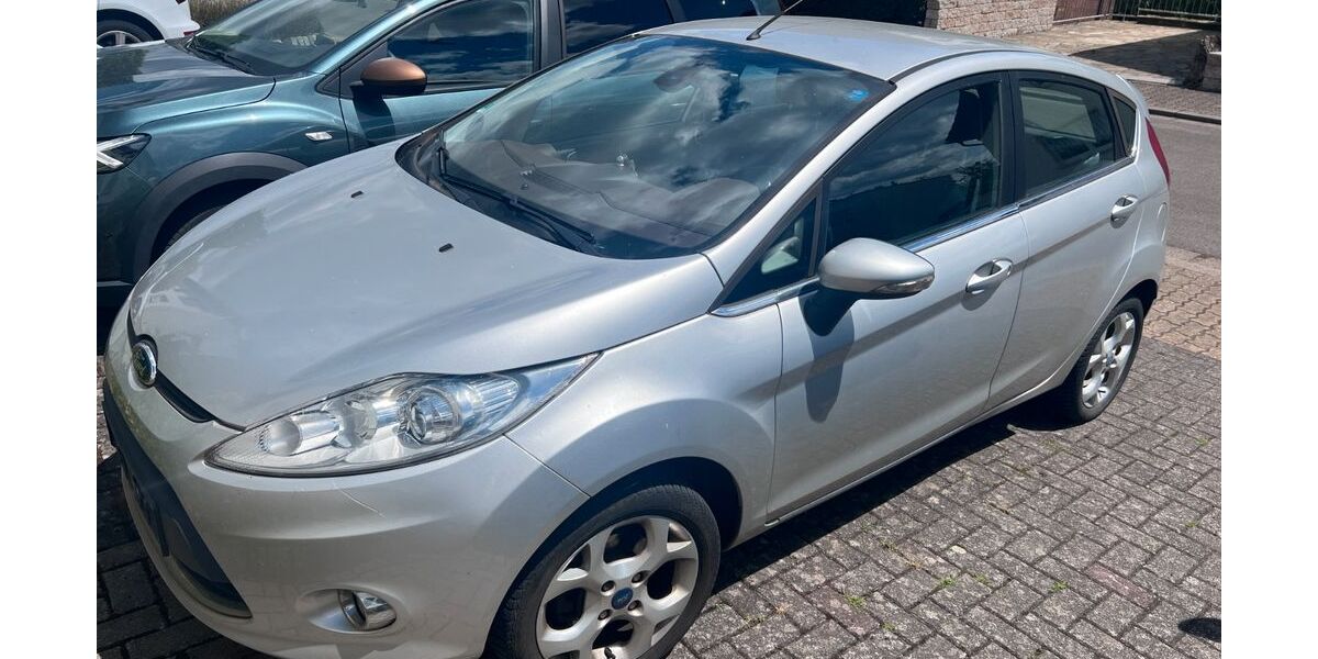 Ford Fiesta 183.000 km 2.730 &euro; Nalbach 66809