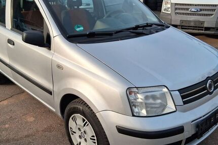 Fiat Panda 133.821 km 2.270 &euro; Fürth 90763