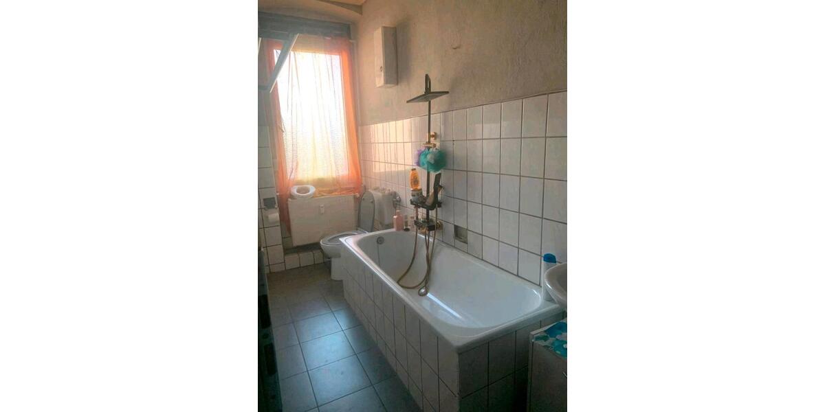 Erdgeschoßwohnung Werdohl - 2 Zimmer, 61 m&sup2;, 350&euro; | Angebot:26374079