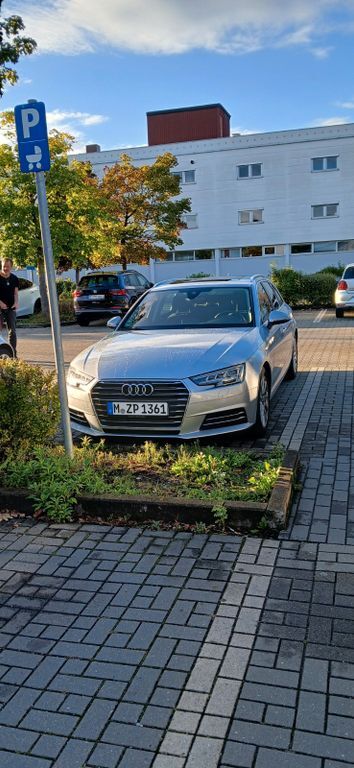Audi A4 168.000 km 15.100 € Munchen 80993