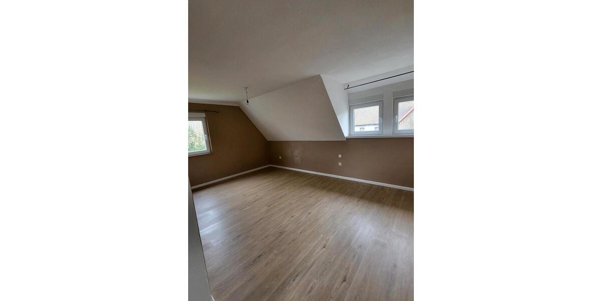 Einfamilienhaus Willebadessen - 6 Zimmer, 120 m&sup2;, 149.000&euro; | Angebot:25589860