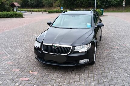 Skoda Superb 369.000 km 4.500 &euro; Uplengen 26670