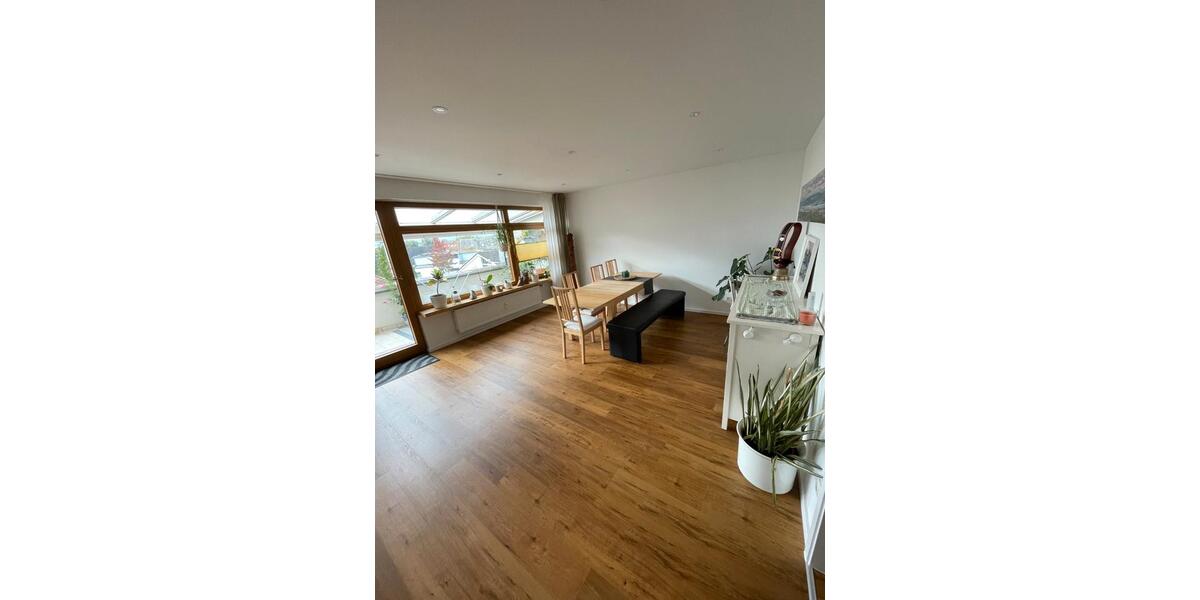 Etagenwohnung Radolfzell am Bodensee - 6.5 Zimmer, 160 m&sup2;, 760.000&euro; | Angebot:27120848