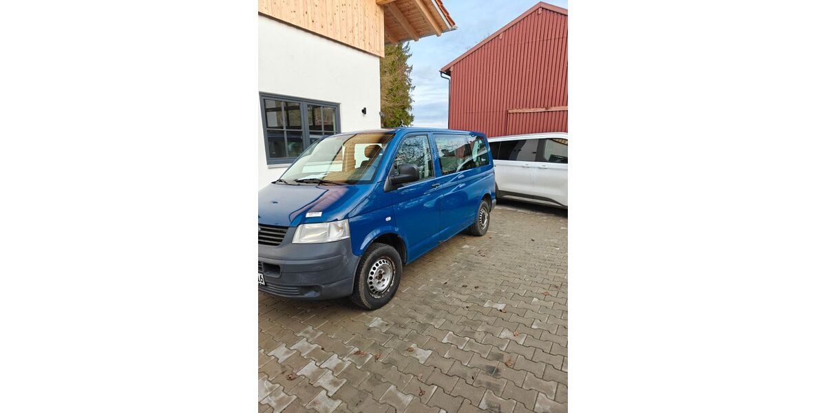 VW T5 Transporter 305.000 km 7.700 &euro; Fridolfing 83413