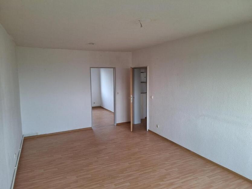Schöne helle 4.-Zimmer Wohnung KDB mit Blick ins Grüne zimmer