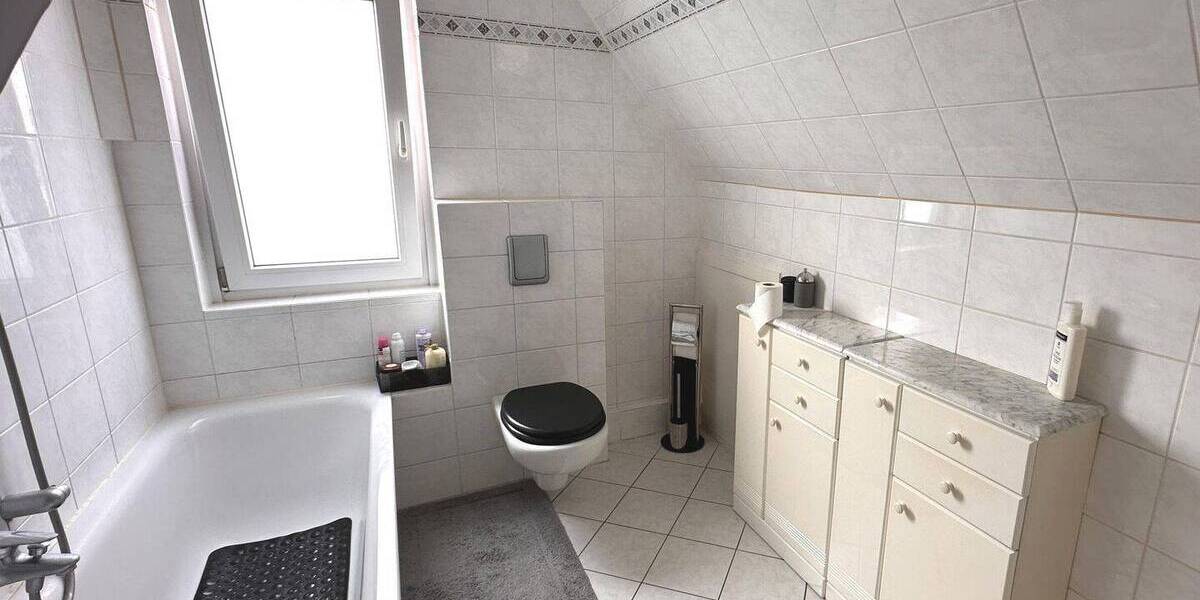 Einfamilienhaus Rellingen - 7 Zimmer, 145 m&sup2;, 490.000&euro; | Angebot:26274149