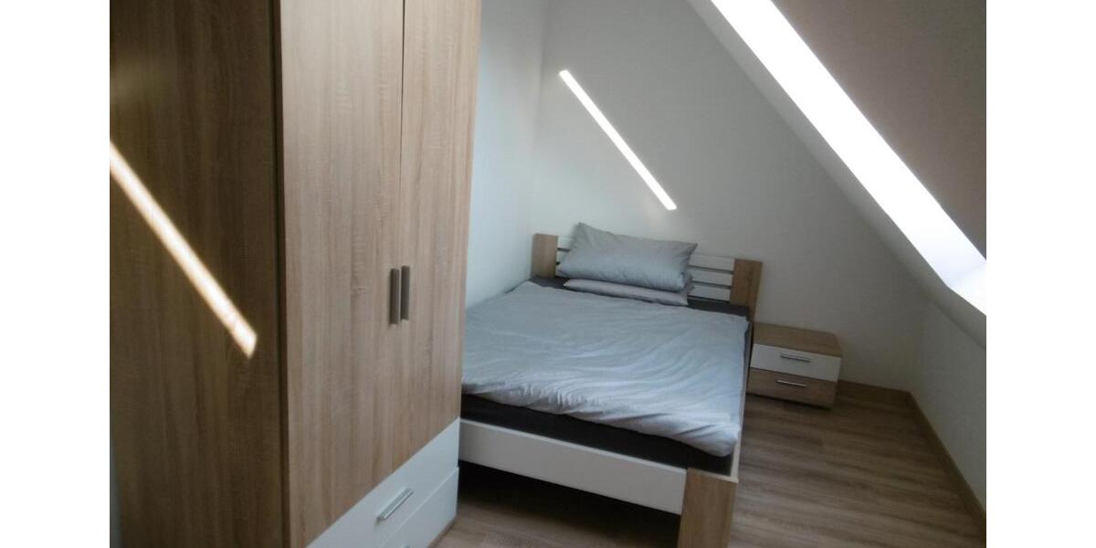 Dachgeschoßwohnung Schwenningen - 1 Zimmer, 35 m&sup2;, 550&euro; | Angebot:26670237