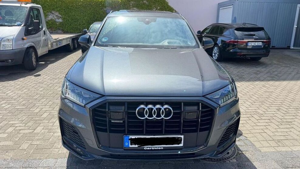 Q7