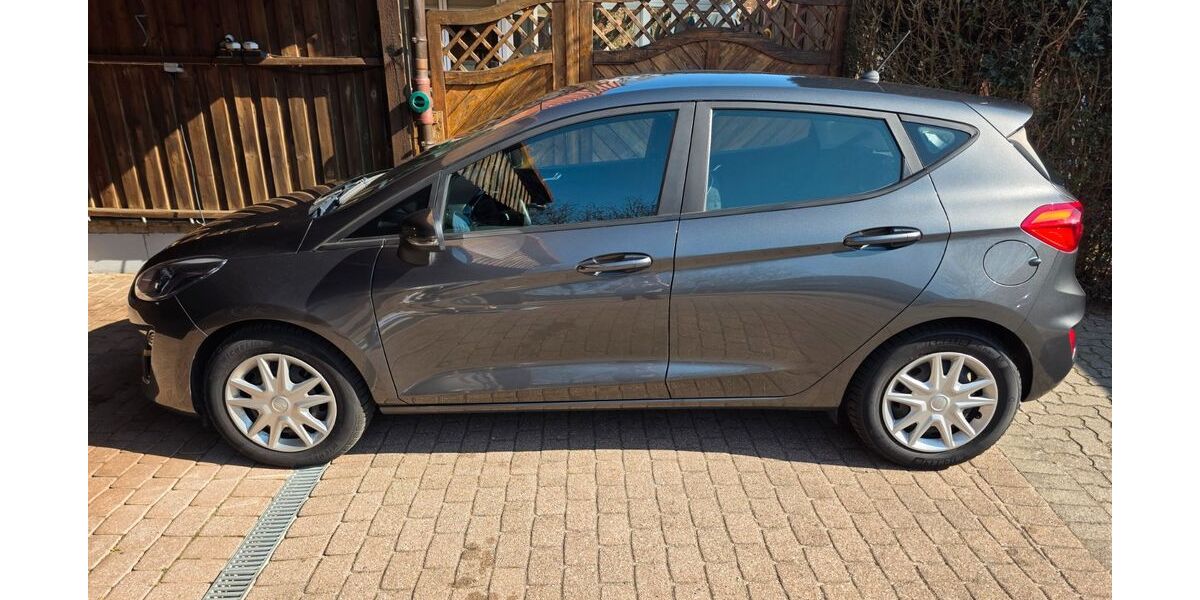 Ford Fiesta 69.506 km 9.900 &euro; Lübeck 23570