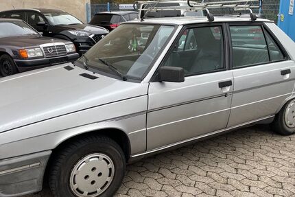 Renault R 9 90.000 km 999 &euro; Saarbrücken 66115