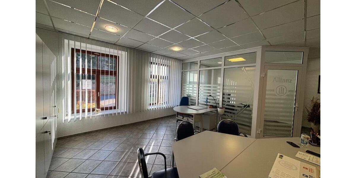 Büro mit Top Ausstattung zimmer