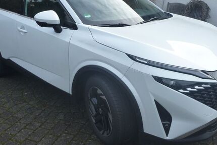 Nissan Qashqai 17.430 km 27.490 &euro; Brachbach 57555