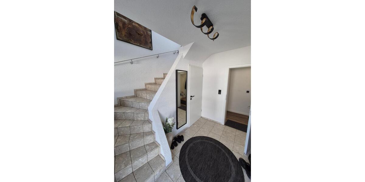 Einfamilienhaus Wesseling - 6 Zimmer, 204 m&sup2;, 825.000&euro; | Angebot:27157102