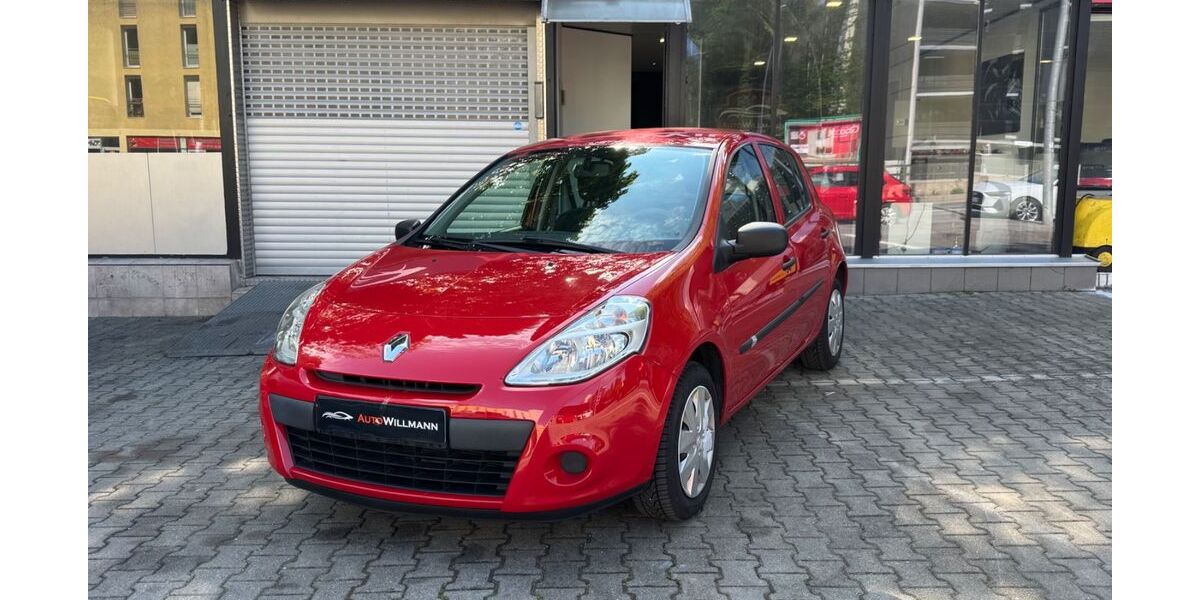 Renault Clio 157.490 km 2.690 &euro; münchen 81671