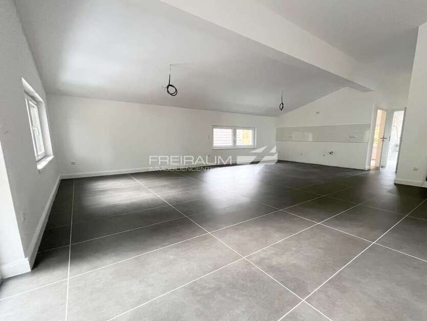 Wohnung zum Kaufen in Freudenberg 282.750 € 95 m²