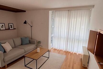 2-Zi-City: Balkon | Wohnen & Gewerbe 2 zimmer