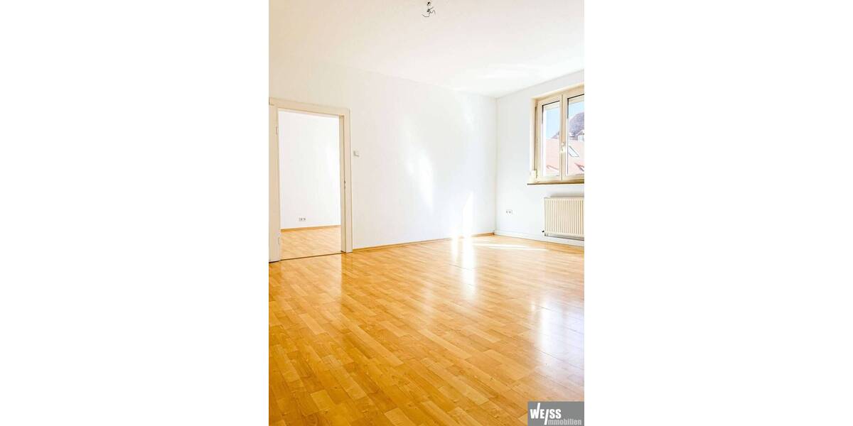 Etagenwohnung Würzburg Altstadt - 3 Zimmer, 86 m&sup2;, 750&euro; | Angebot:26419070