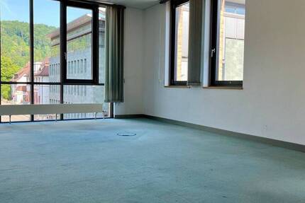 Gewerbeobjekt Künzelsau - 5 Zimmer, 197 m&sup2;, 1.576&euro; | Angebot:25701368