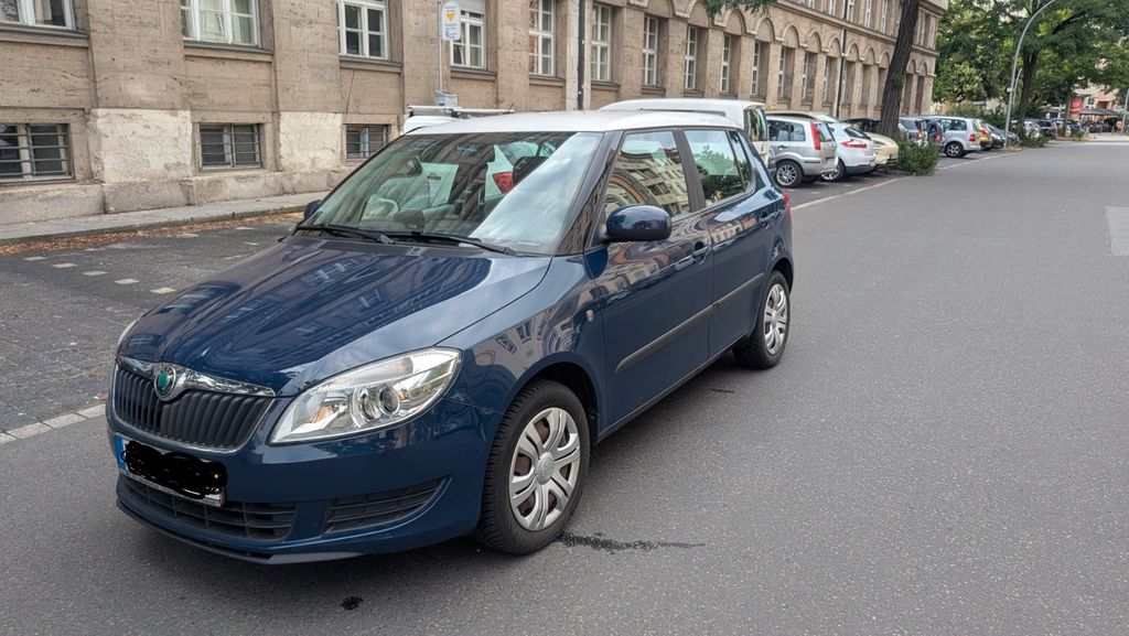 Skoda Fabia 248.142 km 2.290 &euro; Berlin 10825