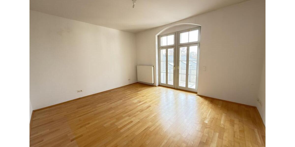 Etagenwohnung Dresden Loschwitz - 2 Zimmer, 63 m&sup2;, 245.000&euro; | Angebot:27083981